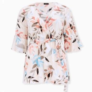 NWT Torrid Sz 2(18-20) Summer Leaves Stretch Challis Woven Top
